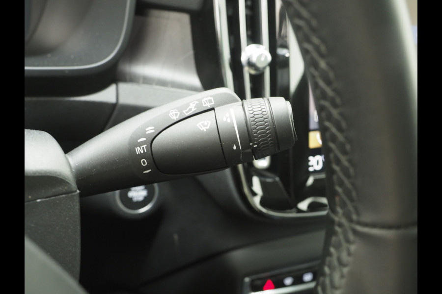 Volvo XC40 1.5 T4 Recharge Ultimate | Panoramadak | Pilot Assist | Harman/Kardon | 360 | Keyless