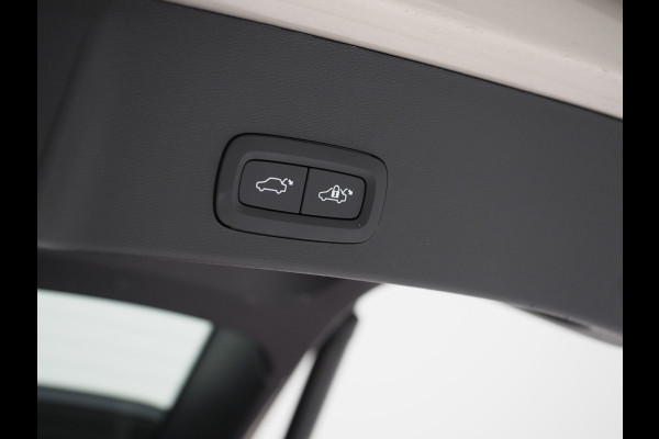 Volvo XC40 1.5 T4 Recharge Ultimate | Panoramadak | Pilot Assist | Harman/Kardon | 360 | Keyless