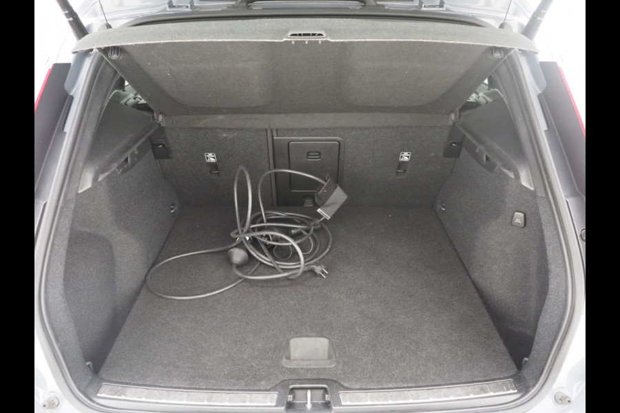 Volvo XC40 1.5 T5 Recharge Ultimate | Panoramadak | Pilot Assist | Harman/Kardon | 360 | Keyless