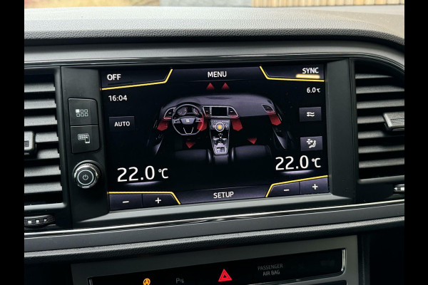 Seat León ST 1.4 EcoTSI Business Intense Automaat | Alcantara bekleding | Seat Sound | Apple CarPlay | Navigatiesysteem | Cruise Control | Cl