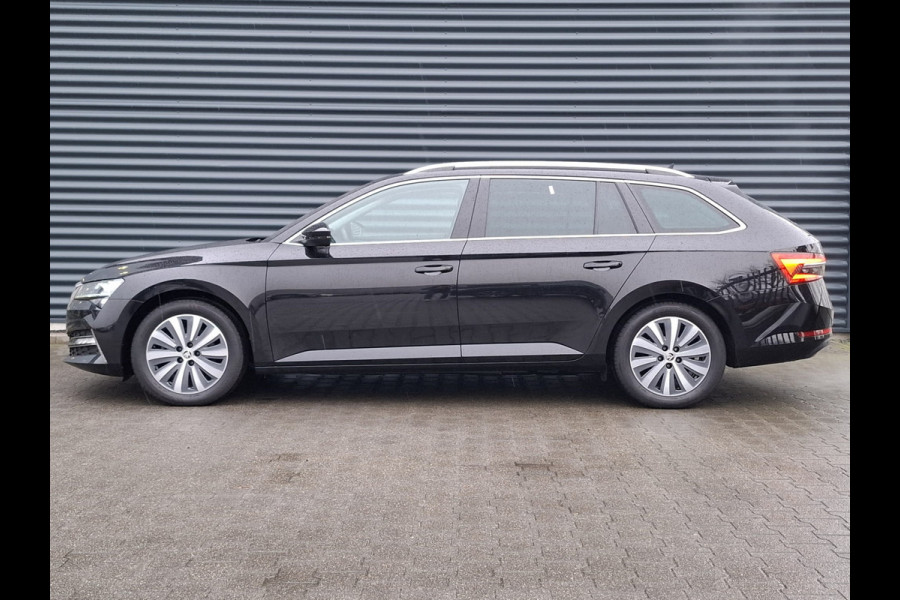 Škoda Superb Combi 1.4 TSI iV Business Edition Plug In Hybrid PHEV | Sportstoelen Memory & Verwarmd | Crystal LED | Trekhaak af Fabriek | Apple Carplay | Navigatie | Stoel & Stuurverwarming | Virtual | DAB |