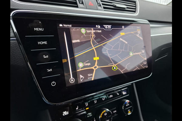 Škoda Superb Combi 1.4 TSI iV Business Edition Plug In Hybrid PHEV | Sportstoelen Memory & Verwarmd | Crystal LED | Trekhaak af Fabriek | Apple Carplay | Navigatie | Stoel & Stuurverwarming | Virtual | DAB |