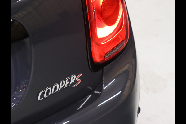 MINI Cabrio 2.0 Cooper S Chili [APPLE CARPLAY, CAMERA, LED VERLICHTING, VOL LEDER, CRUISE CONTROL, BLUETOOTH CONNECTIE, NIEUWSTAAT]