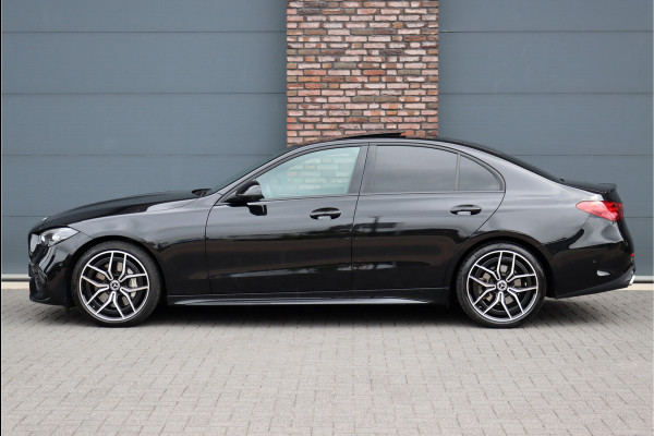 Mercedes-Benz C-Klasse 300 4MATIC AMG Line Aut9 | Panoramadak | Distronic+ | Digital Light | Burmester | Trekhaak | Memory | Augmented Reality | Leder | Rijassistentiepakket | Keyless Go |