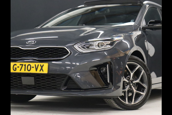 Kia Ceed Sportswagon 1.0 T-GDi GT-PlusLine [APPLE CARPLAY, TREKHAAK, SCHUIFDAK, CAMERA, JBL, STUURVERWARMING, STOELVERWARMING VOOR/ACHTER, ELEKTRISCHE STOELEN, HALF LEDER, CRUISE, NIEUWSTAAT]