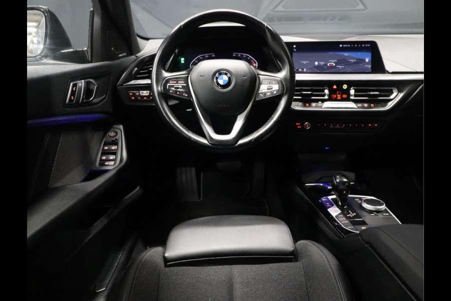 BMW 1-serie 118i Sportline [SCHUIFKANTELDAK, APPLE CARPLAY, ANDROID, CAMERA, HARMAN KARDON, LED, PARKEERSENSOR V+A, CRUISE, NIEUWSTAAT]