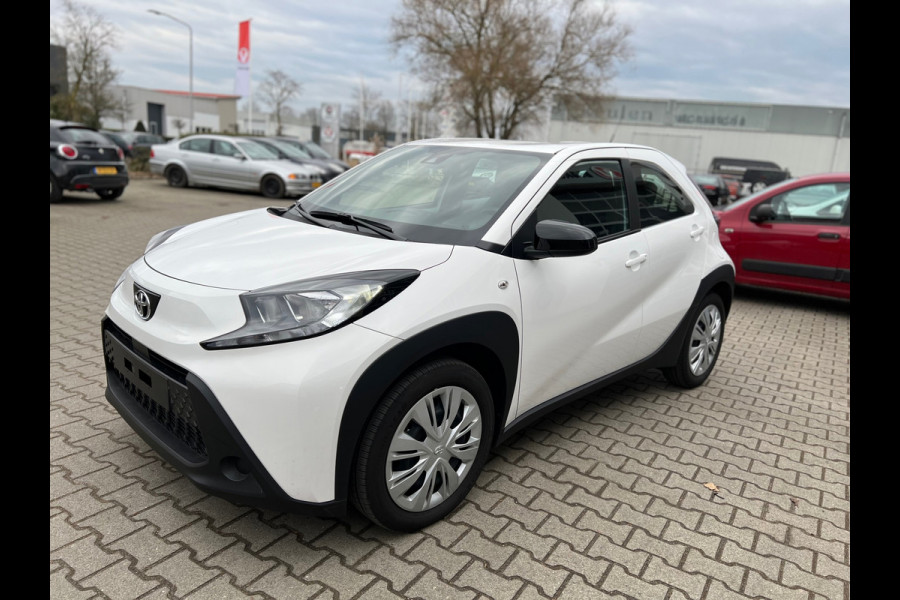 Toyota Aygo X 1.0 VVT-i MT Business Edition (BOVAG/RIJKLAARPRIJS)