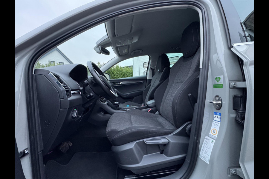 Škoda Karoq 1.5 TSI ACT Style INKL. TREKHAAK / CAMERA / PDC / ACC / ELEKTR. KLEP / STOELVERW/ ECC / CARPLAY / NAVI / LED / ST GREY