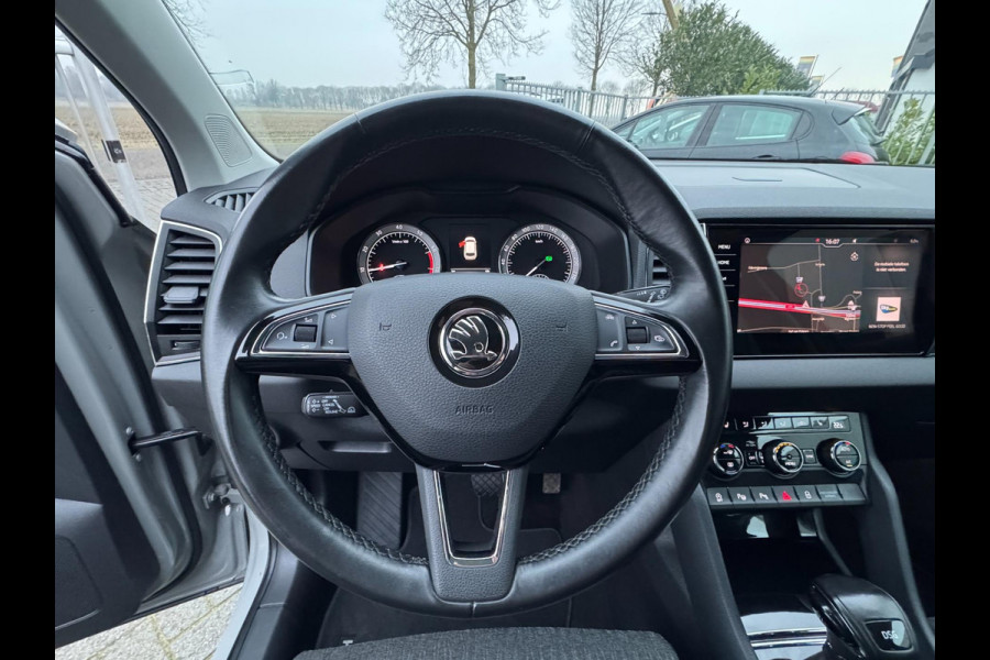 Škoda Karoq 1.5 TSI ACT Style INKL. TREKHAAK / CAMERA / PDC / ACC / ELEKTR. KLEP / STOELVERW/ ECC / CARPLAY / NAVI / LED / ST GREY