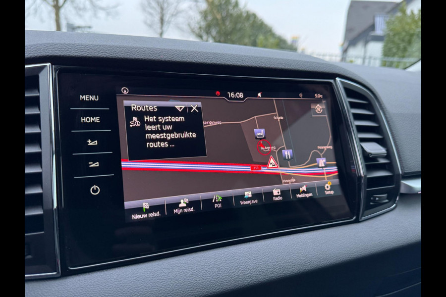 Škoda Karoq 1.5 TSI ACT Style INKL. TREKHAAK / CAMERA / PDC / ACC / ELEKTR. KLEP / STOELVERW/ ECC / CARPLAY / NAVI / LED / ST GREY