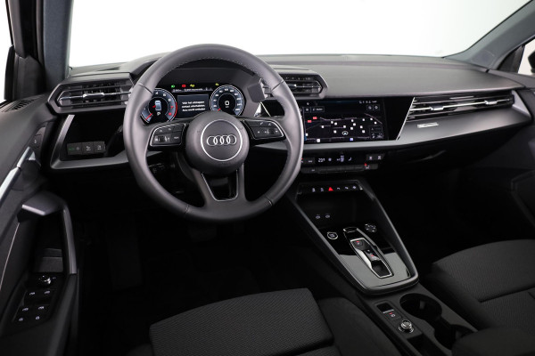 Audi A3 Limousine 30 TFSI Advanced edition 116pk | Sportstoelen | 18 inch Lichtmetalen velgen | Navigatie | Led koplampen | Apple Carplay / Android Auto