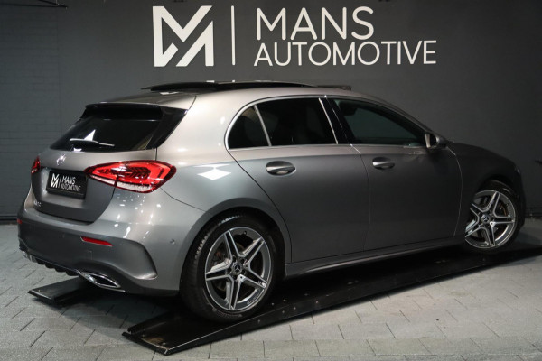 Mercedes-Benz A-Klasse A 250 AMG / PANODAK / DODEHOEK / CAMERA / CARPLAY / 18''