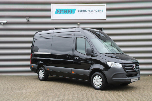 Mercedes-Benz Sprinter 317CDI L2H2 Pro - Mbux 10 - 3.5t Trekhaak - Betimmering - Camera - Carplay - Bind spot - Cruise - Smartphone integratie - Rijkla