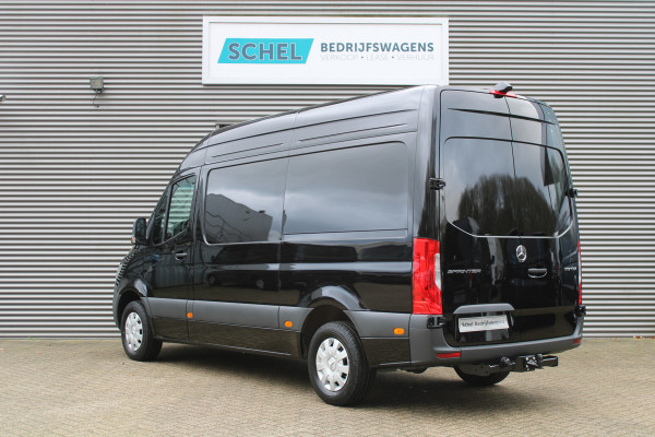 Mercedes-Benz Sprinter 317CDI L2H2 Pro - Mbux 10 - 3.5t Trekhaak - Betimmering - Camera - Carplay - Bind spot - Cruise - Smartphone integratie - Rijkla