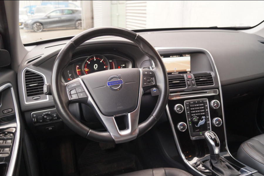 Volvo XC60 2.0 D3 150pk Automaat Momentum -LEER-NAVI-