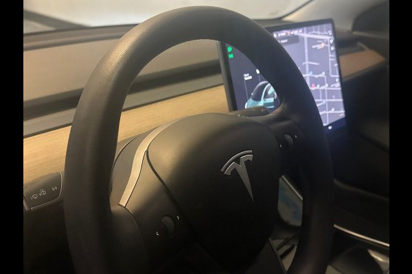 Tesla Model 3 Standard RWD Plus 60 kWh AUTOPILOT