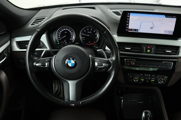 BMW X2 xDrive20i High Executive | M Sport X | Panoramadak | Leder | Harman/Kardon | Stoelverwarming | Camera | Head-Up | Carplay | DAB | Trekhaak | Keyless | Navigatie | Full LED