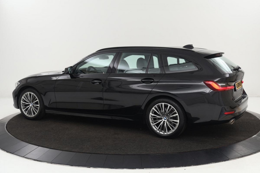 BMW 3-serie 320i Executive Edition | Sport Line | Half leder | Carplay | Full LED | Sportstoelen | Navigatie | Sfeerverlichting | Live Cockpit | Climate control | PDC | Cruise control