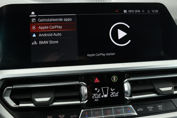 BMW 3-serie 320i Executive Edition | Sport Line | Half leder | Carplay | Full LED | Sportstoelen | Navigatie | Sfeerverlichting | Live Cockpit | Climate control | PDC | Cruise control