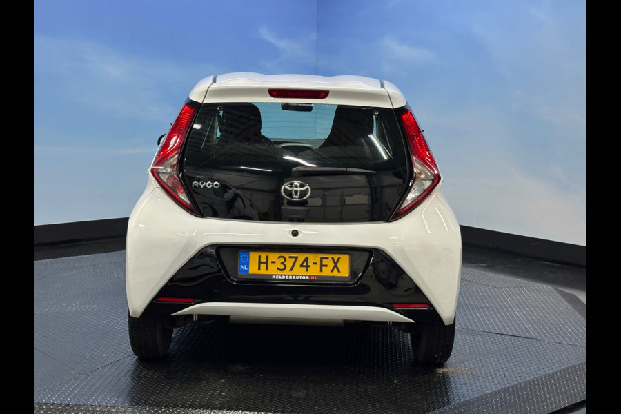 Toyota Aygo 1.0 VVT-i x-play Airco | Camera | 5 deurs | Elktr pakket.