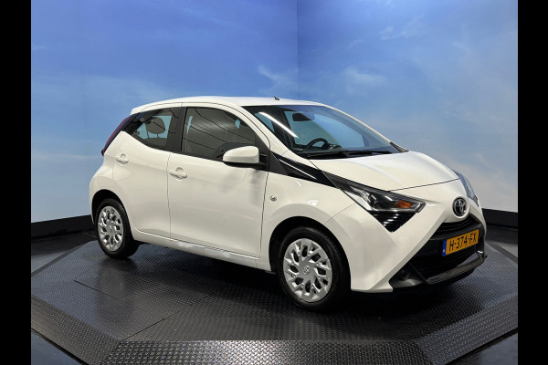 Toyota Aygo 1.0 VVT-i x-play Airco | Camera | 5 deurs | Elktr pakket.