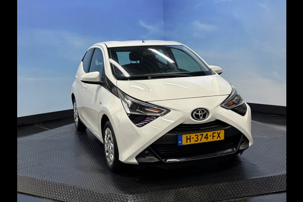 Toyota Aygo 1.0 VVT-i x-play Airco | Camera | 5 deurs | Elktr pakket.