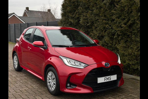 Toyota Yaris 1.5 Hybrid Dynamic CarPlay LED Camera