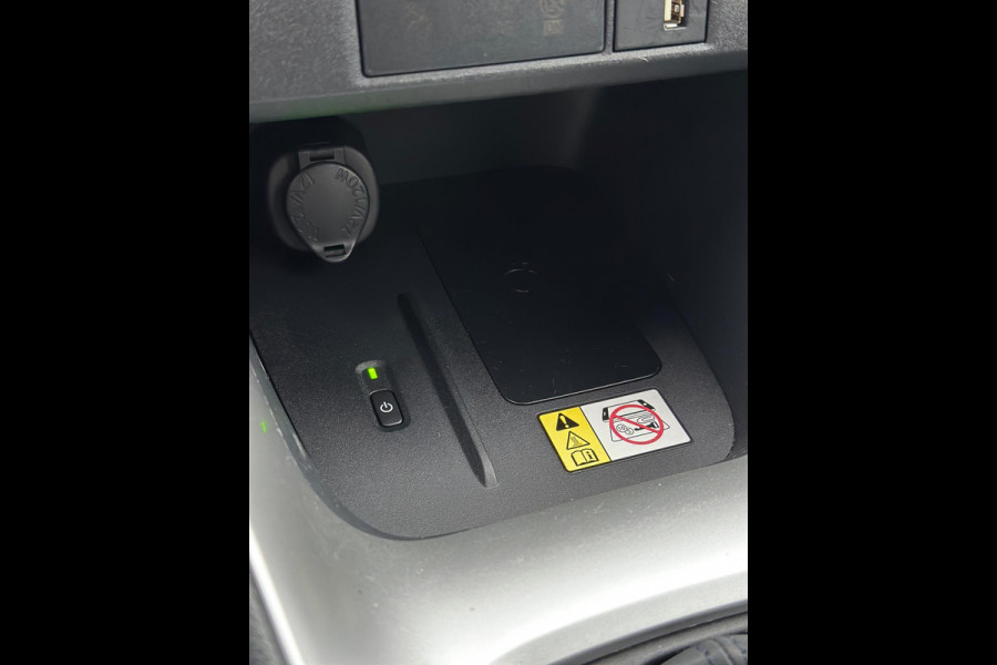 Toyota Yaris 1.5 Hybrid Dynamic CarPlay LED Camera