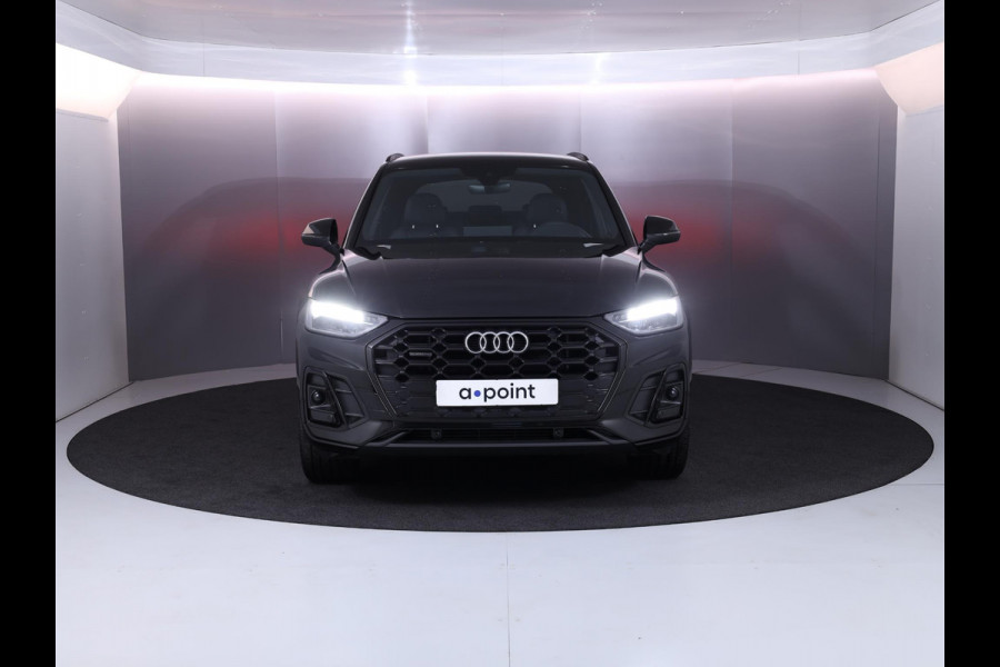 Audi Q5 50 TFSI e S edition 299 pk S-tronic | Navigatie | Elektr. trekhaak | Parkeersensoren | Adaptieve cruise control | Stoelverwarming | S-Line |