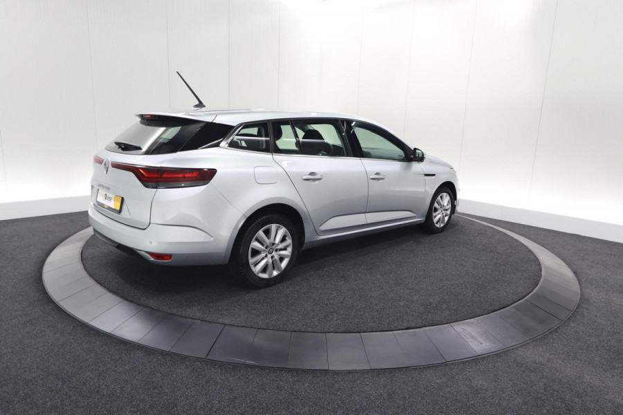 Renault MEGANE Estate TCe 140 Equilibre | 1700 KG Trekgewicht | Apple Carplay | Parkeersensoren | Navigatie