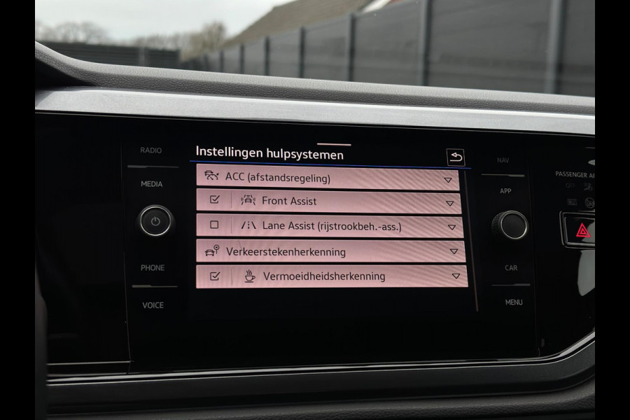 Volkswagen Polo 1.0 TSI CarPlay Panorama Camera