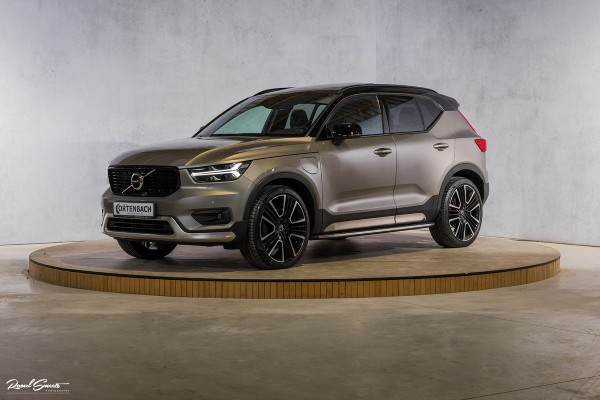 Volvo XC40 1.5 T5 Recharge R-Design | Polestar Engineered | Adaptieve cruise | Zwenkbare trekhaak | Harman Kardon | Side skirts + Skid plat