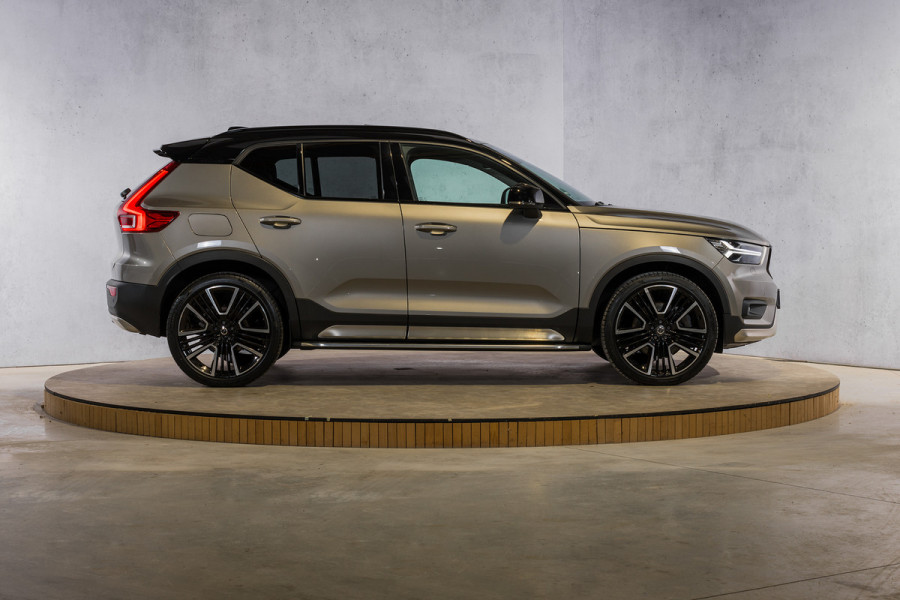 Volvo XC40 1.5 T5 Recharge R-Design | Polestar Engineered | Adaptieve cruise | Zwenkbare trekhaak | Harman Kardon | Side skirts + Skid plat