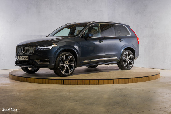 Volvo XC90 2.0 T8 Recharge AWD Ultimate Bright | Luchtvering | Panorama dak | Zwenkbare trekhaak | Stoelkoeling + Massage | Adaptieve cruis