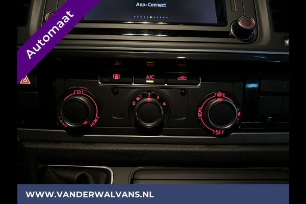 Volkswagen Transporter 2.0 TDI 150pk Automaat L2H1 Dubbele cabine Highline Euro6 Airco | 2x Zijdeur | Camera | Navigatie LED, LM velgen, Cruisecontrol, Trekhaak, Parkeersensoren, 5-Zits, Verwarmde voorruit