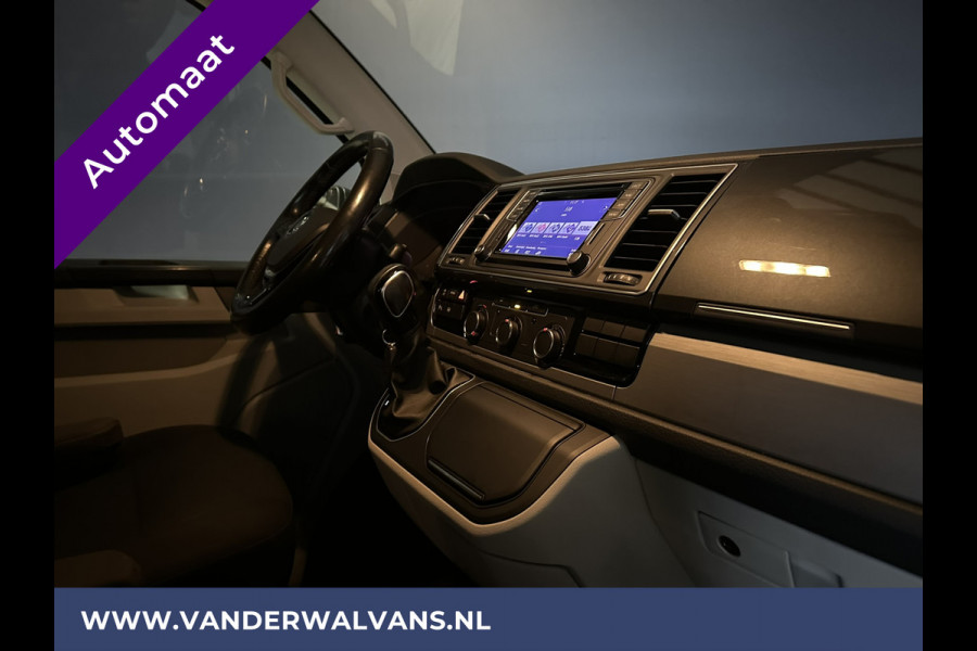 Volkswagen Transporter 2.0 TDI 150pk Automaat L2H1 Dubbele cabine Highline Euro6 Airco | 2x Zijdeur | Camera | Navigatie LED, LM velgen, Cruisecontrol, Trekhaak, Parkeersensoren, 5-Zits, Verwarmde voorruit