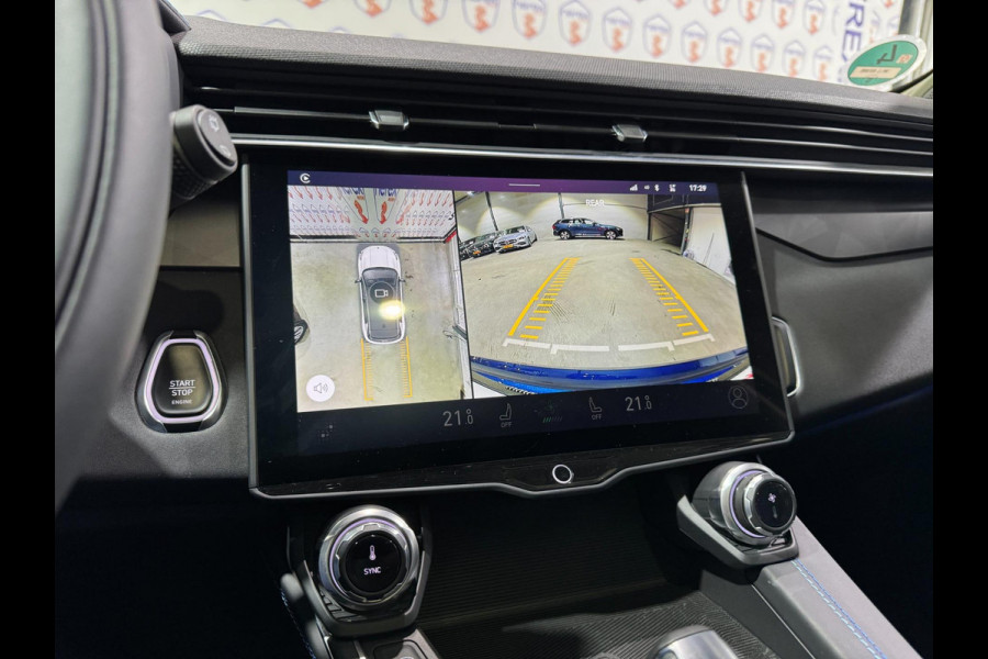 Lynk & Co 01 1.5 PANO/CAMERA/AUTO-PILOT/MEMORY/APPLE-CARPLAY
