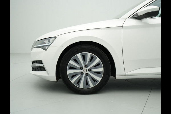 Škoda Superb Combi 1.4 TSI iV 218pk Style Panorama Trekhaak Acc Matrix Led 294