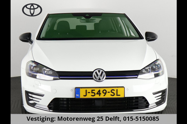 Volkswagen e-Golf FULL ELECTRIC.136 PK.WARMTEPOMP. ACCU 99 %!!! DIGITAAL DASHBOARD. ALS NIEUW TOT 2 JAAR GARANTIE *