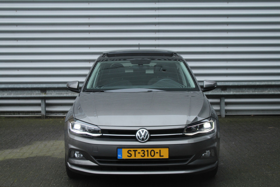 Volkswagen Polo 1.0 TSI 96pk Comfortline Panoramadak NL-Auto NAP Airco Cruise  Carplay Camera Zwarte 15"LMV