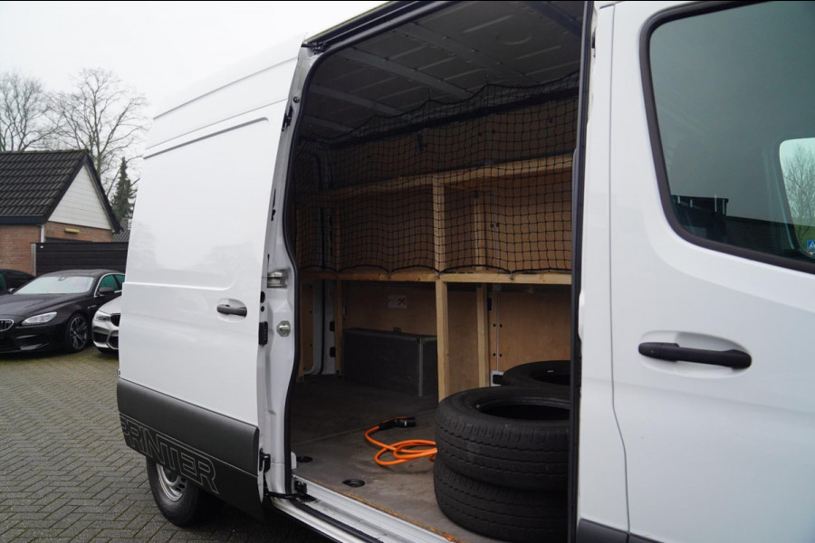 Mercedes-Benz eSprinter ESprinter L2H2 41 kWh | Schuifdeur | 3 pers | Stoelverwarming | Climatronic | CAMERA | NAP | excl btw