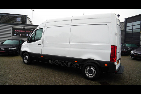 Mercedes-Benz eSprinter ESprinter L2H2 41 kWh | Schuifdeur | 3 pers | Stoelverwarming | Climatronic | CAMERA | NAP | excl btw