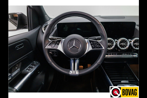 Mercedes-Benz B-Klasse 180 Luxury Line | Pano dak | Leder | Trekhaak | Night pakket Multibeam Led,  Adv+ Pakket, NL-auto