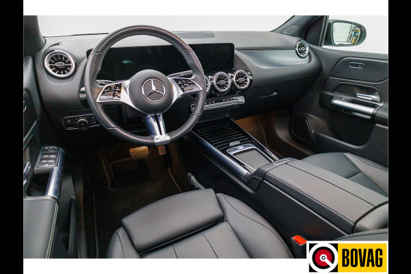 Mercedes-Benz B-Klasse 180 Luxury Line | Pano dak | Leder | Trekhaak | Night pakket Multibeam Led,  Adv+ Pakket, NL-auto