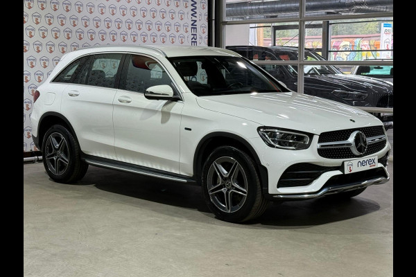 Mercedes-Benz GLC 300e 4MATIC Business Solution AMG | 360 Camera | Trekhaak | 19 Inch | Treeplanken