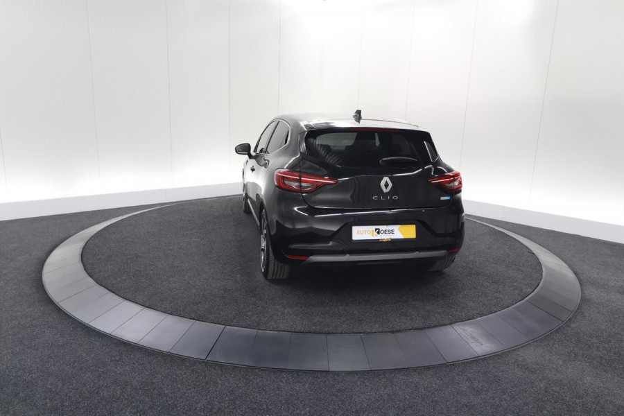 Renault Clio 1.6 E-Tech Hybrid 140 R.S. Line | 360 Camera | Apple Carplay | 9.3 Inch Groot Scherm | Sportstoelen