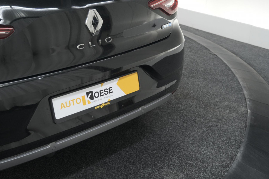 Renault Clio 1.6 E-Tech Hybrid 140 R.S. Line | 360 Camera | Apple Carplay | 9.3 Inch Groot Scherm | Sportstoelen