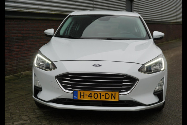 Ford Focus 1.0 EcoBoost 125PK Titanium Business Winter-Pack/Rijklaarprijs!