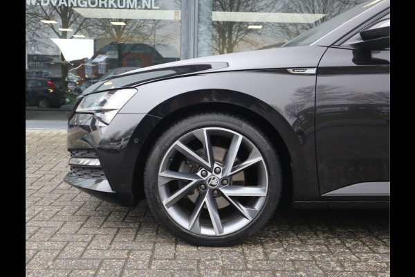 Škoda Superb Combi 1.5 TSI ACT Sportline / Panoramadak