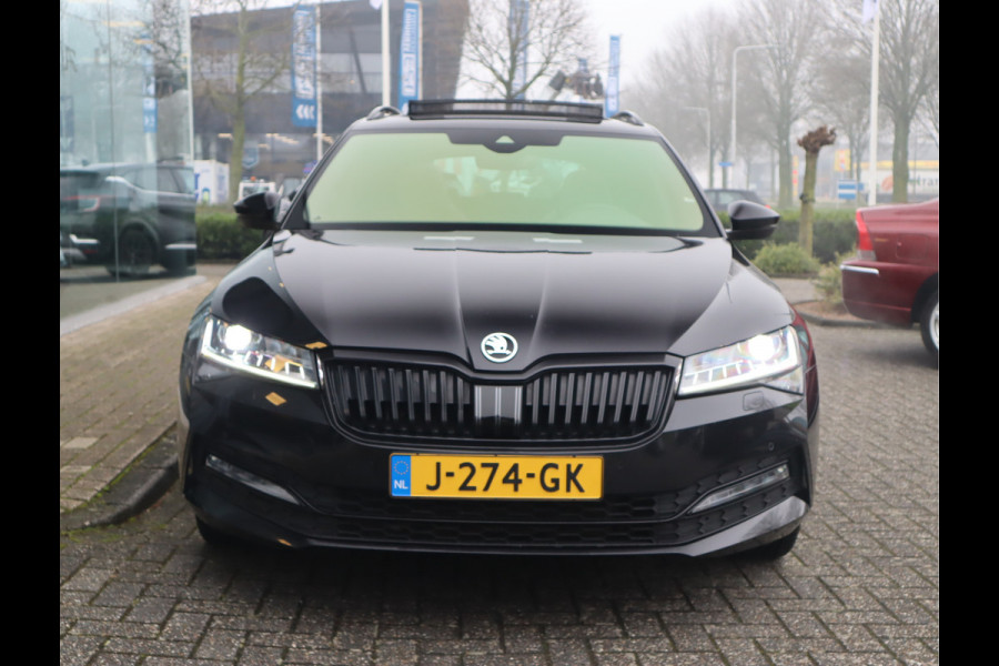 Škoda Superb Combi 1.5 TSI ACT Sportline / Panoramadak